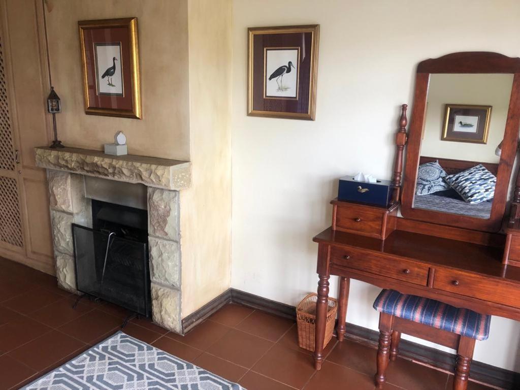 Royal Coachman Villa Clarens Bagian luar foto
